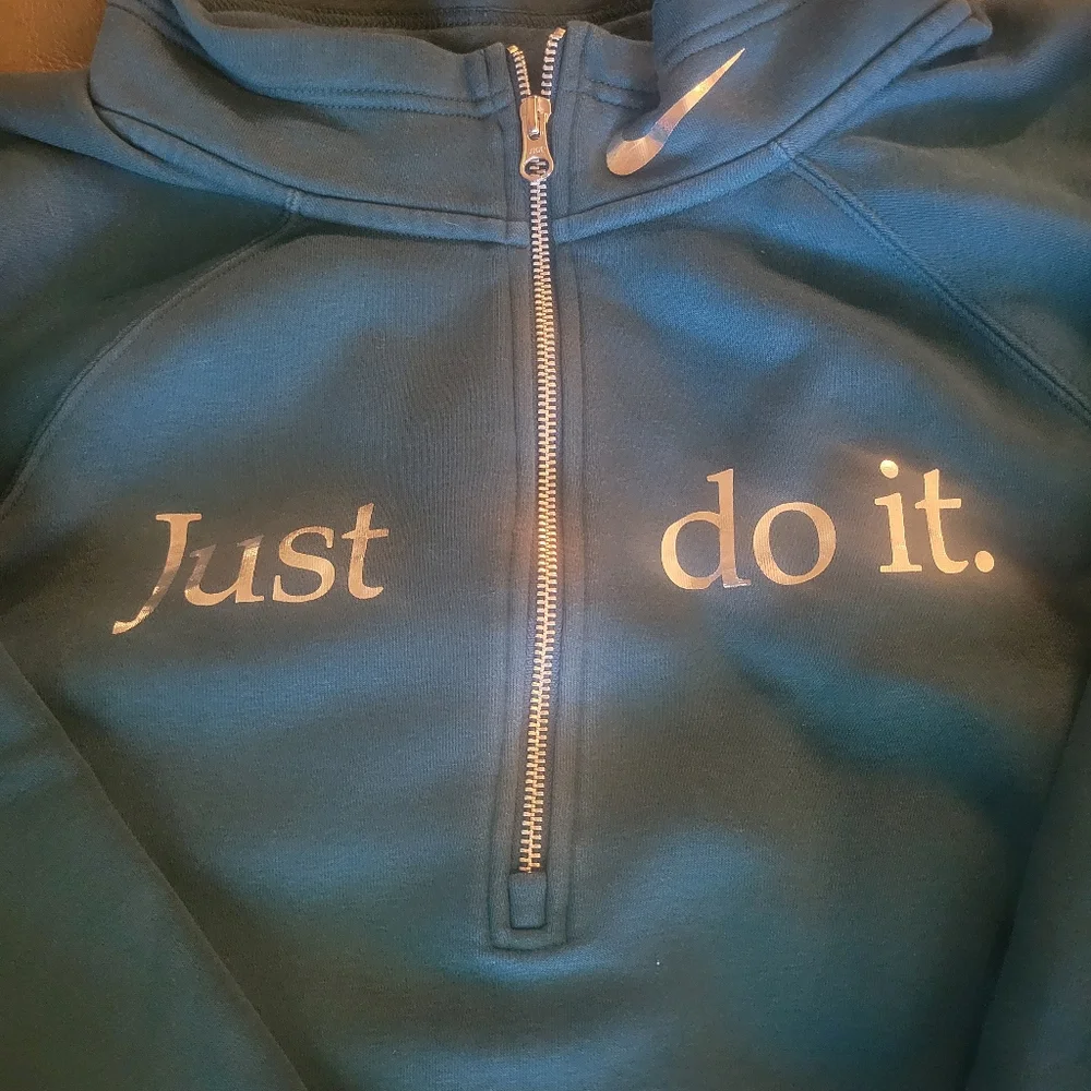 NWOT Nike Half Zip 'Just Do It' Pullover - Picture 3 of 11